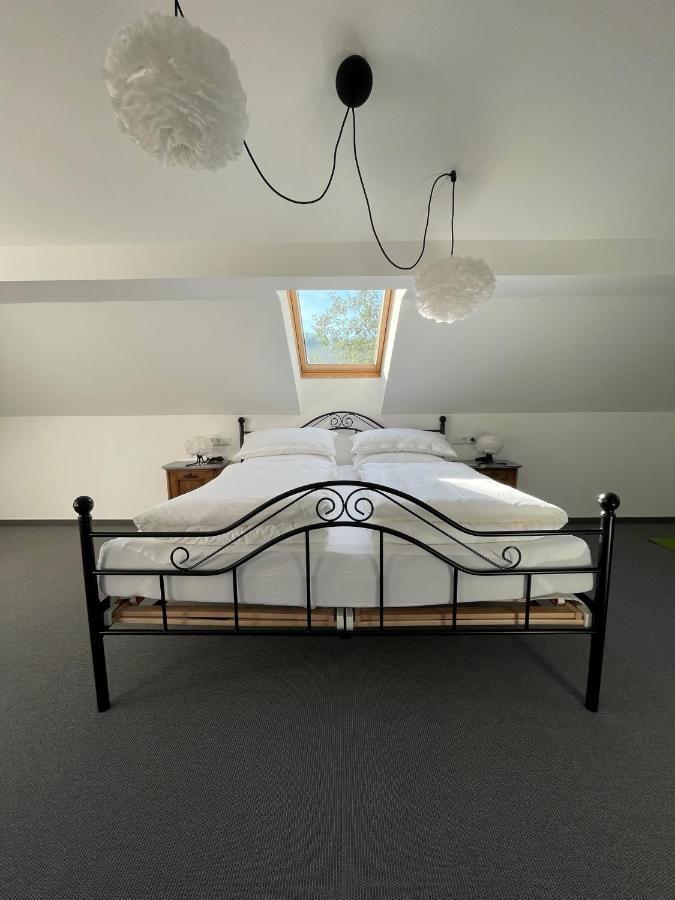Stilvolle Wohnung Fuer 2-3 Personen - Mit Riesiger Dachterrasse Haigerloch Exterior foto